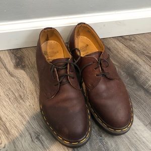 Dr. Martens size 5 but fits a true women’s 7